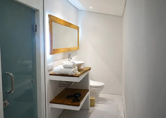 Private Vacation Pool Villa, 4bedrooms, 4bathrooms, With Free Scooter Seminyak